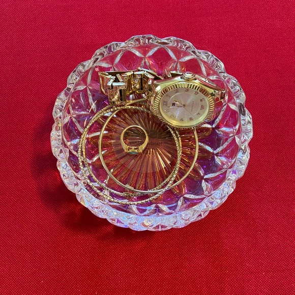 🤍 Hershey’s Kisses Crystal Covered Candy/Trinket Dish NWT - Picture 7 of 10